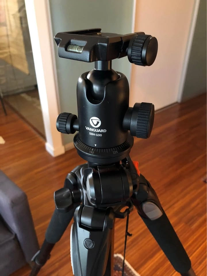 Vanguard Alta Pro 263AT | Aluminum Tripod - photo 3