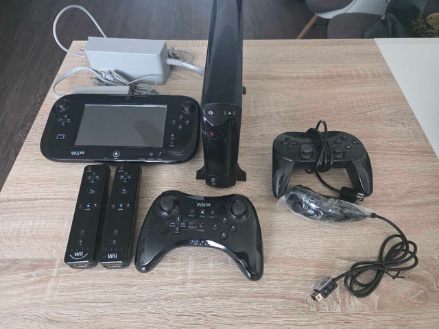 Nintendo Wii U 32GB Black modded bundle