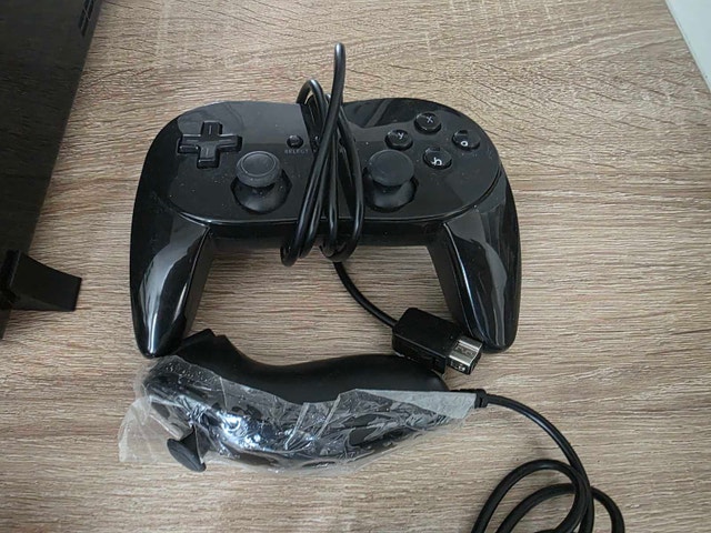 Nintendo Wii U 32GB Black modded bundle - photo 4