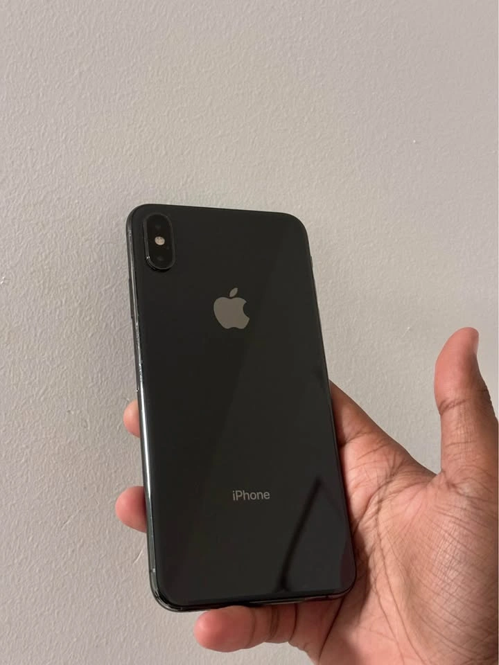 Iphone xs max - photo 2