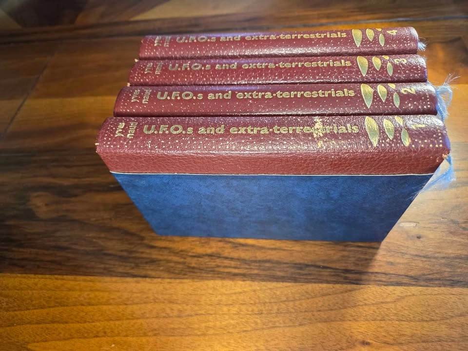 UFO's and Extra Terrestrials - Yves Naud Vol. 1-4 Complete - photo 2