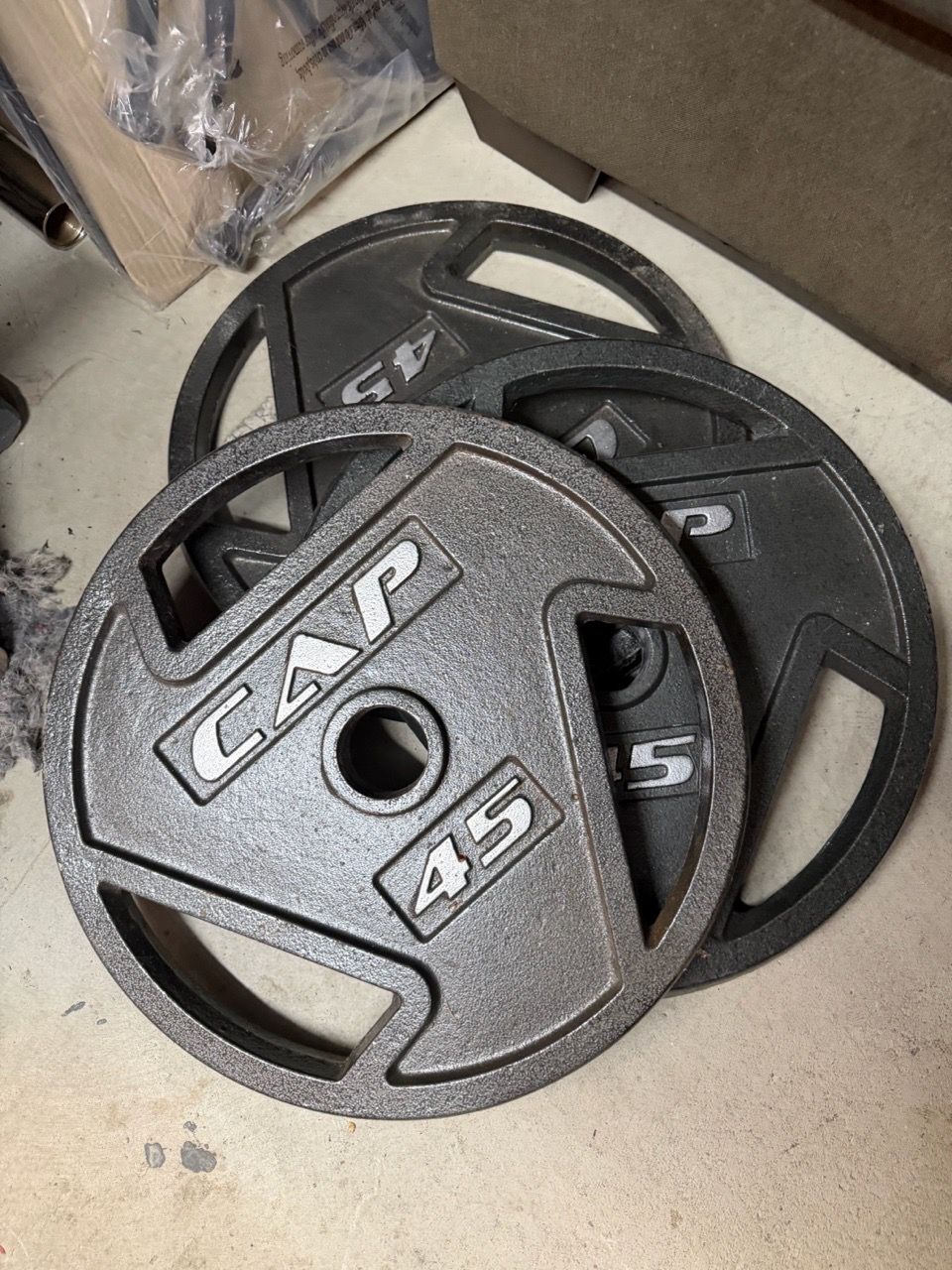 6 CAP Olympic grip plates + Olympic HEX barbell + collars