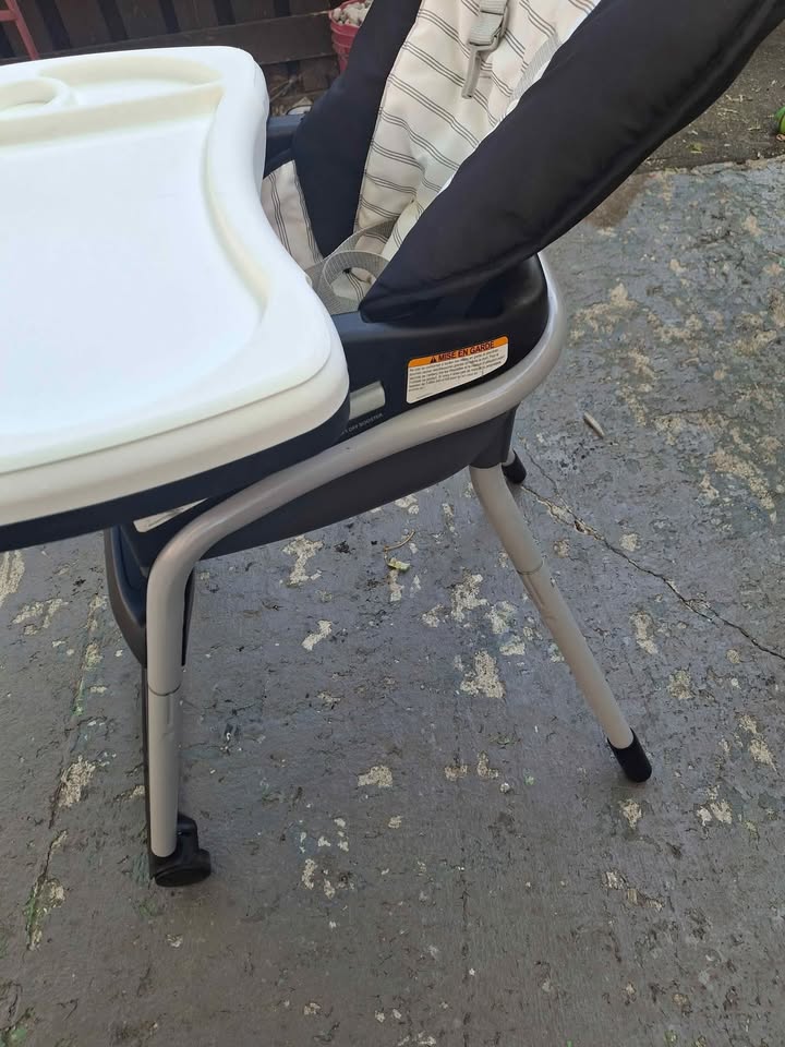 Baby High Chair - photo 3