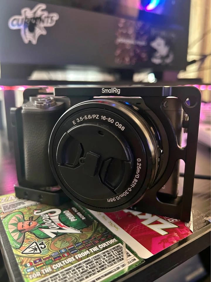 Sony a6000 body+16-50 Kit lens