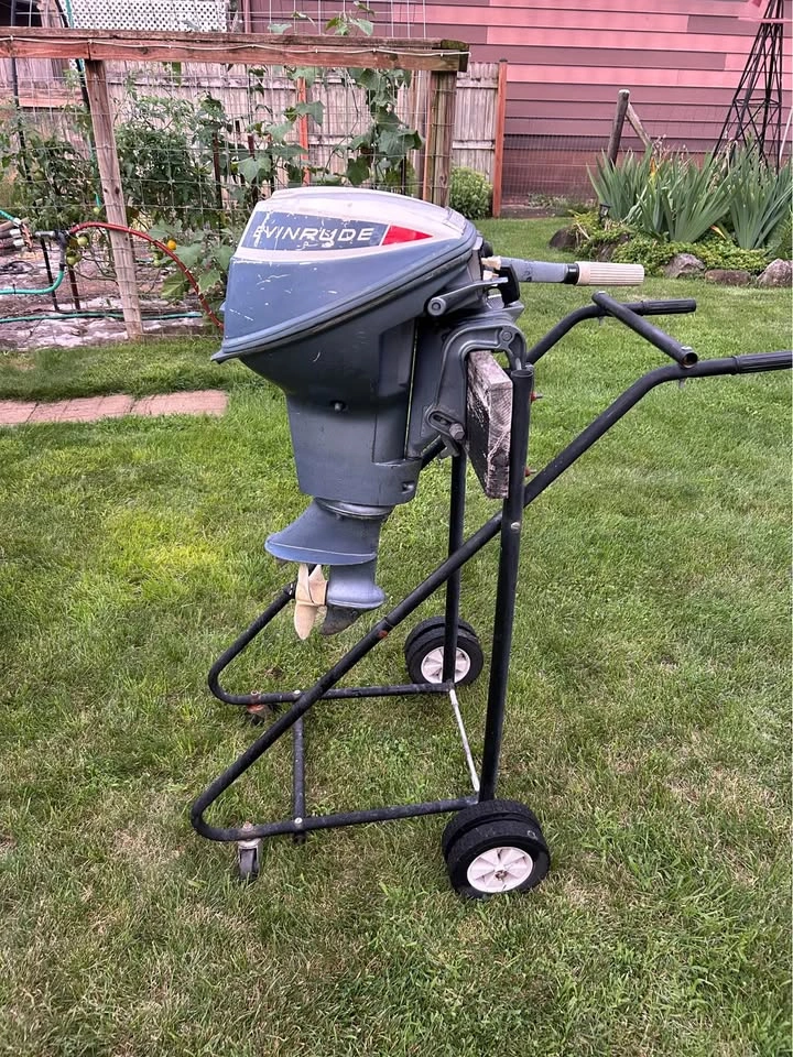 Evinrude 9.5 HP outboard boat motor - photo 3