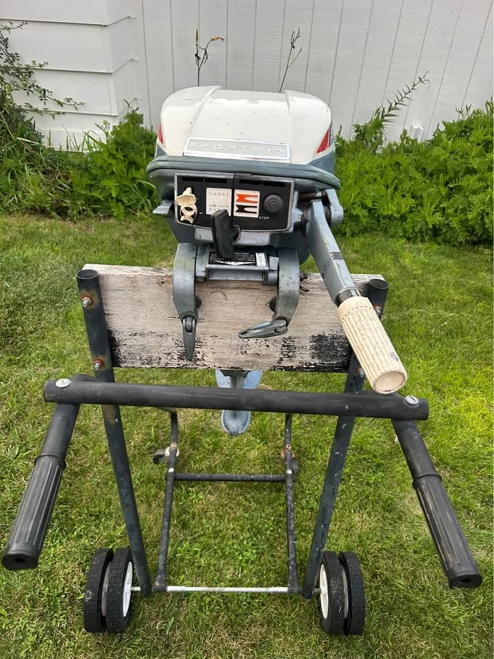 Evinrude 9.5 HP outboard boat motor - photo 4