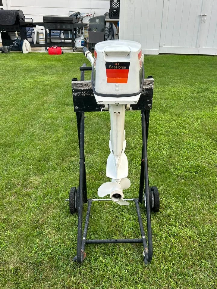Johnson 9.9 HP Outboard Boat Motor - photo 3