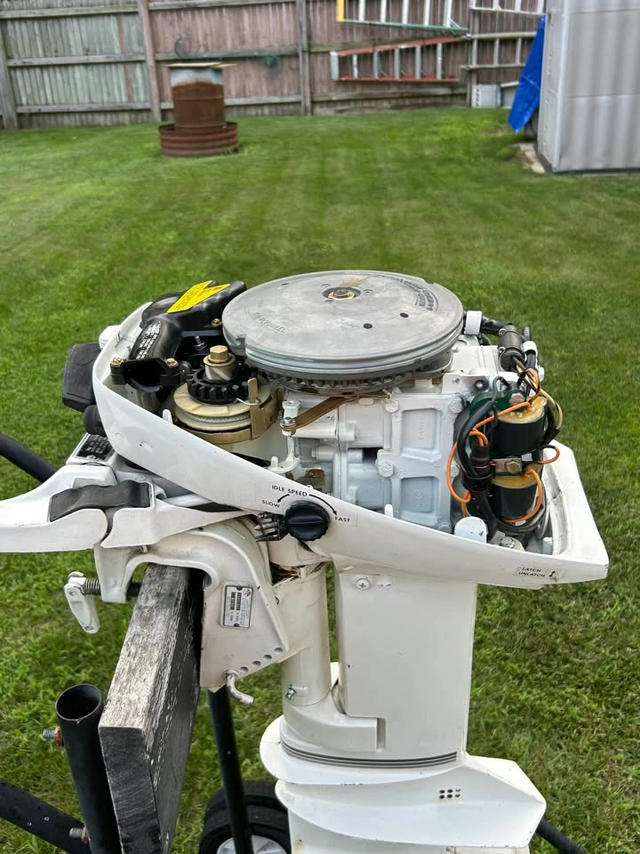 Johnson 9.9 HP Outboard Boat Motor - photo 5