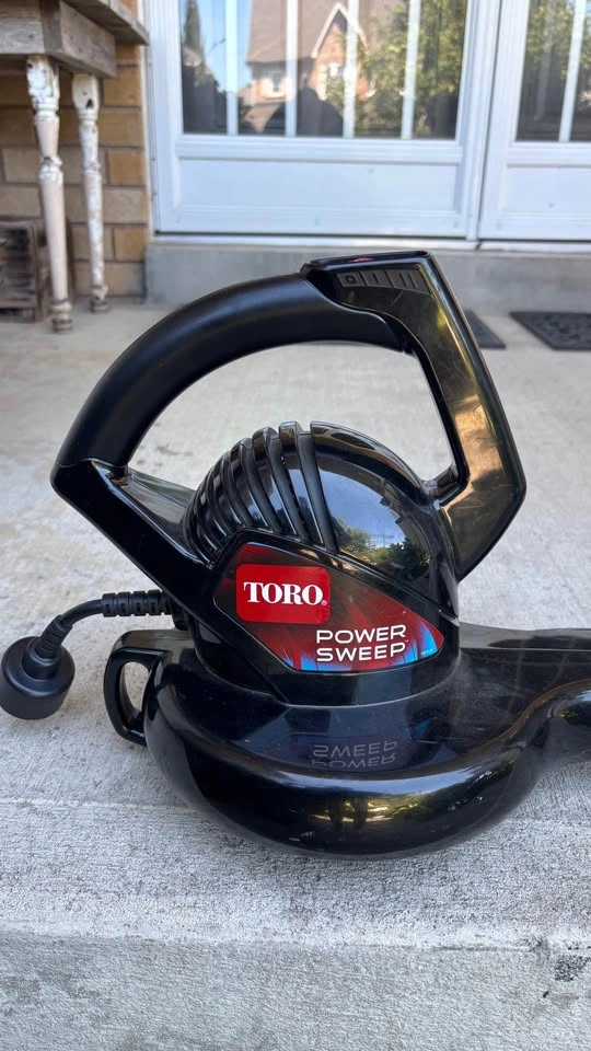 Toro Power Sweep Electric Leaf Blower - photo 2