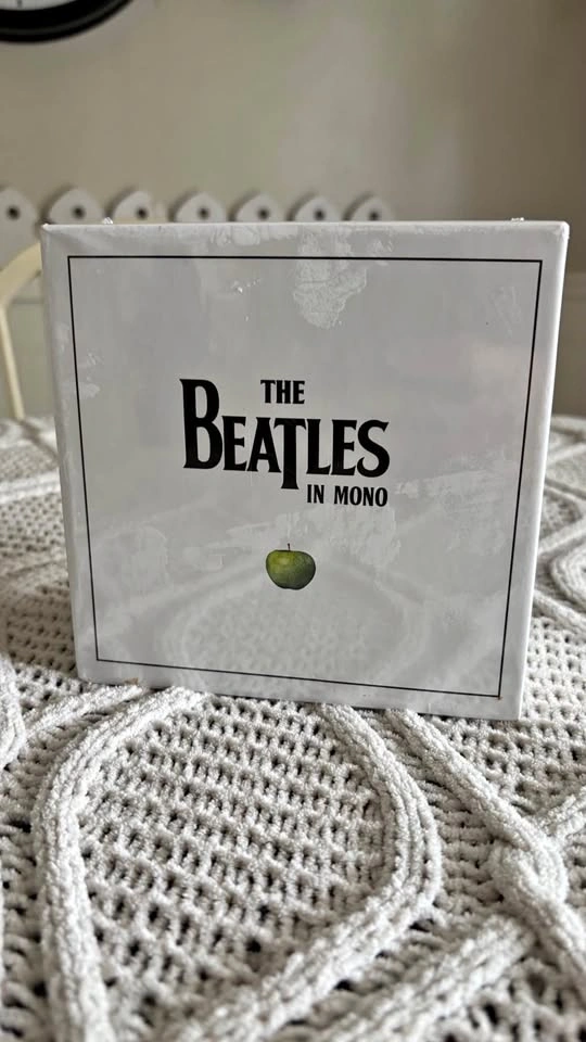 The Beatles in Mono 13 CD Box Set