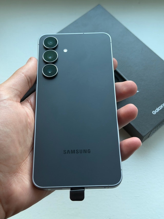 Samsung S25 FE 128GB - photo 2