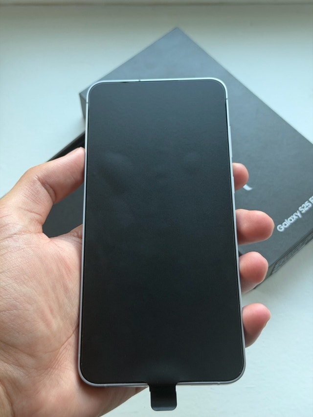 Samsung S25 FE 128GB - photo 3