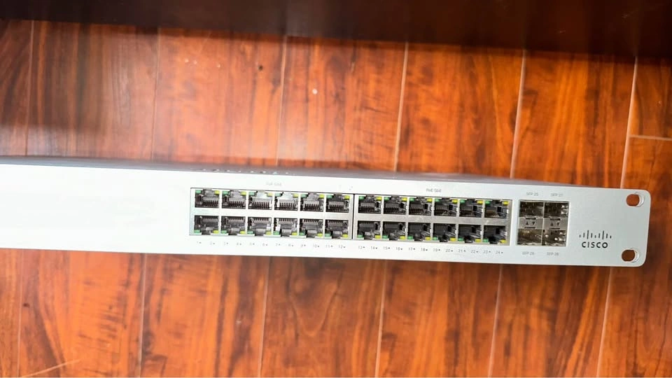 Cisco Meraki MS120-24P 24-Port Gigabit PoE Network Switch - photo 3