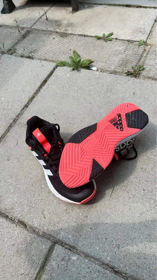 Adidas Black/White/Red Sneakers – Great Condition - photo 3
