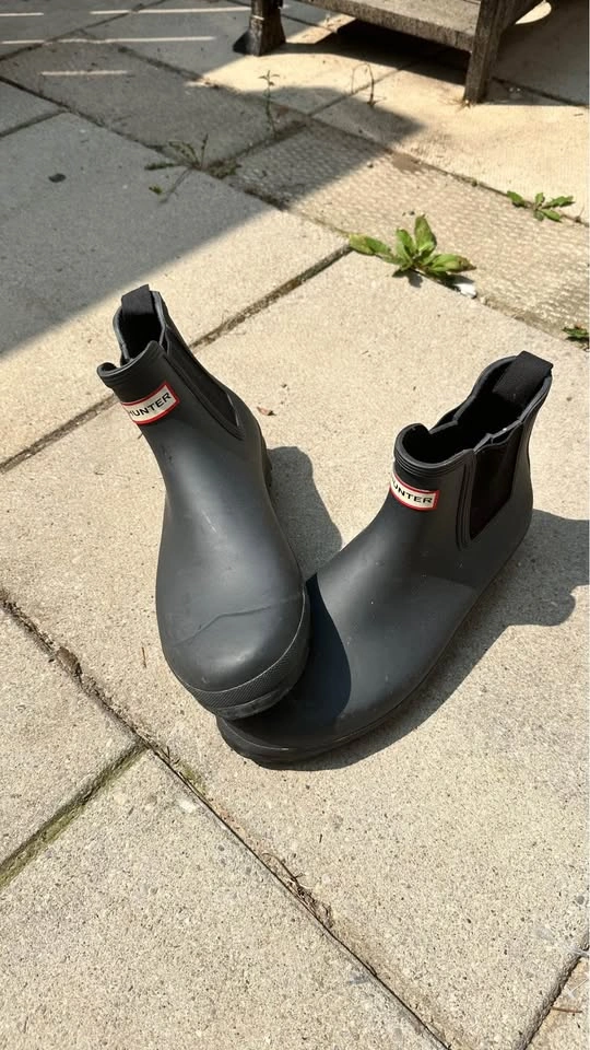 Hunter Black Ankle Rain Boots – Used Like New - photo 2