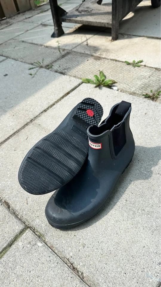 Hunter Black Ankle Rain Boots – Used Like New - photo 3