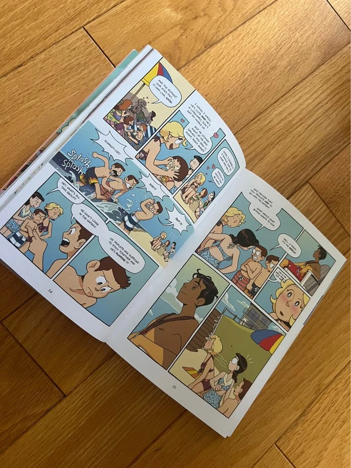 Scholastic The Baby-Sitters Club: Boy-Crazy Stacey Graphic Novel - photo 3