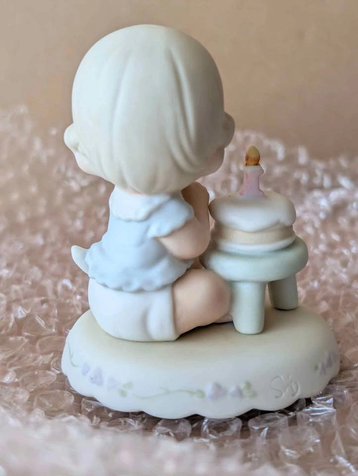 Precious Moments Growing In Grace Age 1 Figurine - photo 2