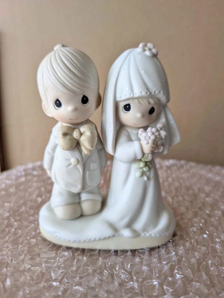 Precious Moments 'The Lord Bless You and Keep You' Figurine E-31