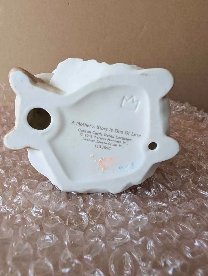 2002 Precious Moments 'A Mother's Story Is One Of Love' Figurine - photo 3