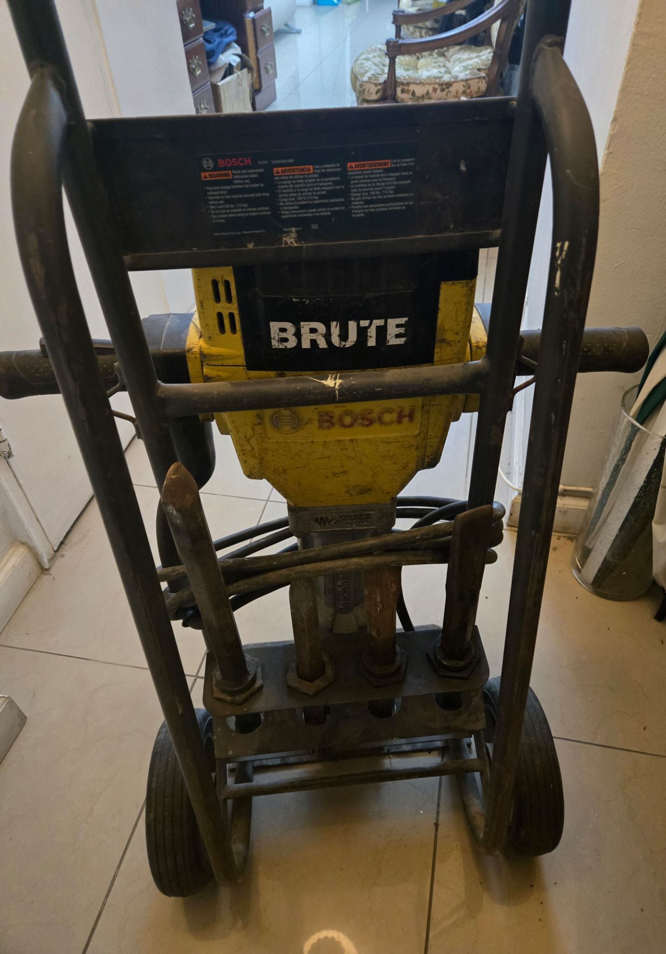 Bosch Brute Breaker Hammer - photo 3