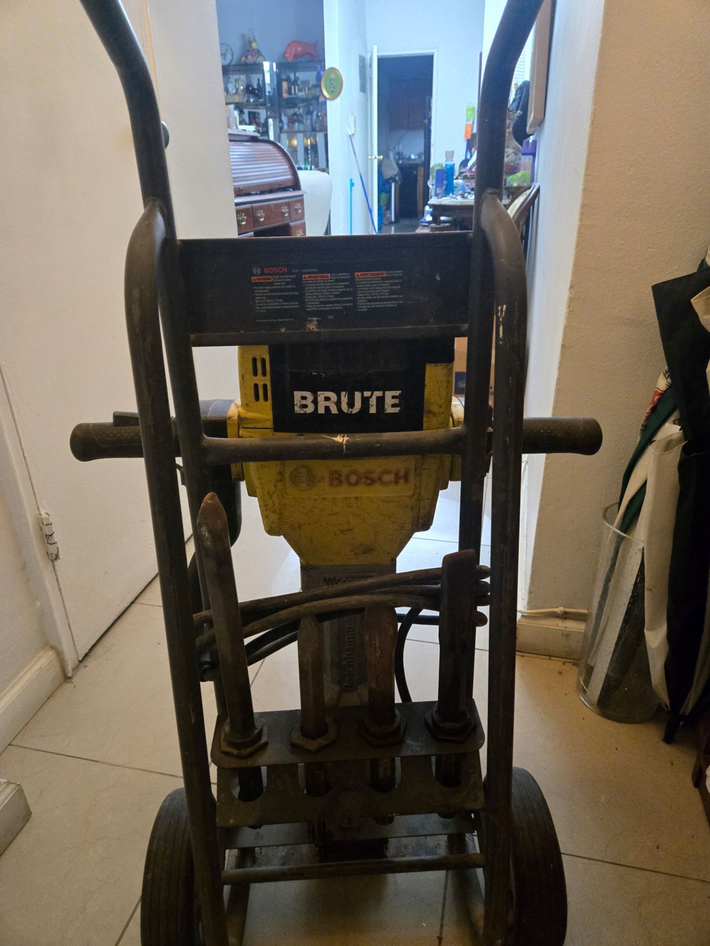 Bosch Brute Breaker Hammer - photo 4