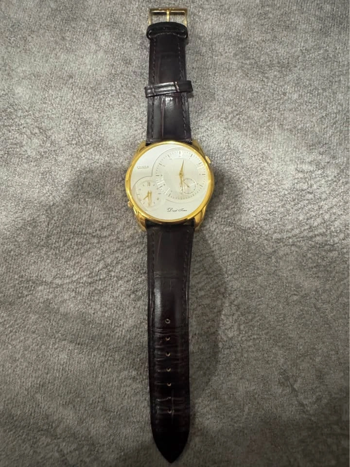 Vintage Gold Citizen Dual Time Watch w/ Original Leather Strap - photo 2