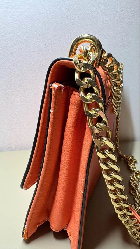 ALDO purse, gold chain, not mint condition - photo 5