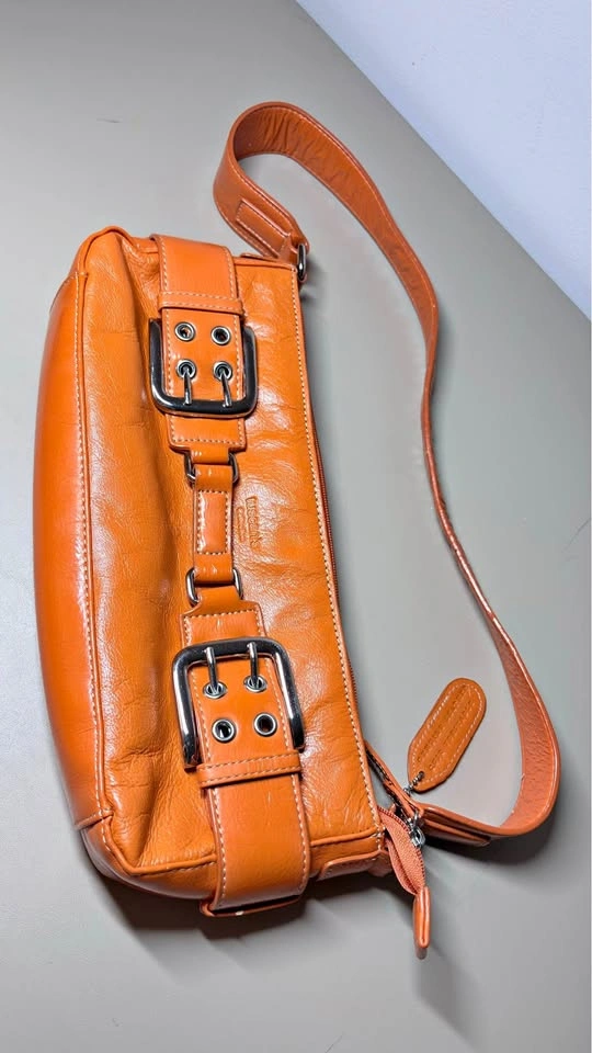 Tuscan’s leather purse, genuine leather, orange, lots of pockets