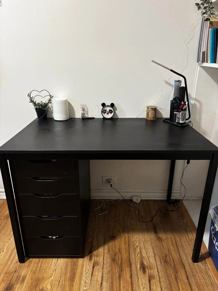 IKEA MICKE Desk - photo 2