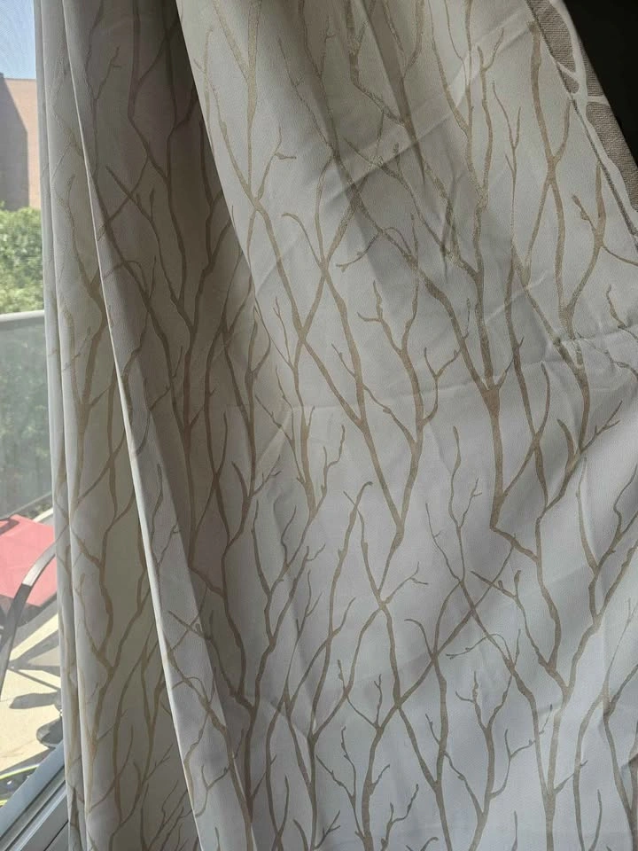 Wayfair wide single curtain for large window & rail - photo 4