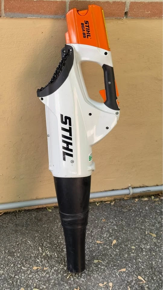 Gently Used STIHL BGA 85 Battery Blower – Tool Only - photo 3