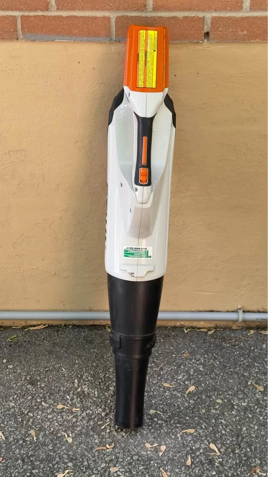Gently Used STIHL BGA 85 Battery Blower – Tool Only - photo 5