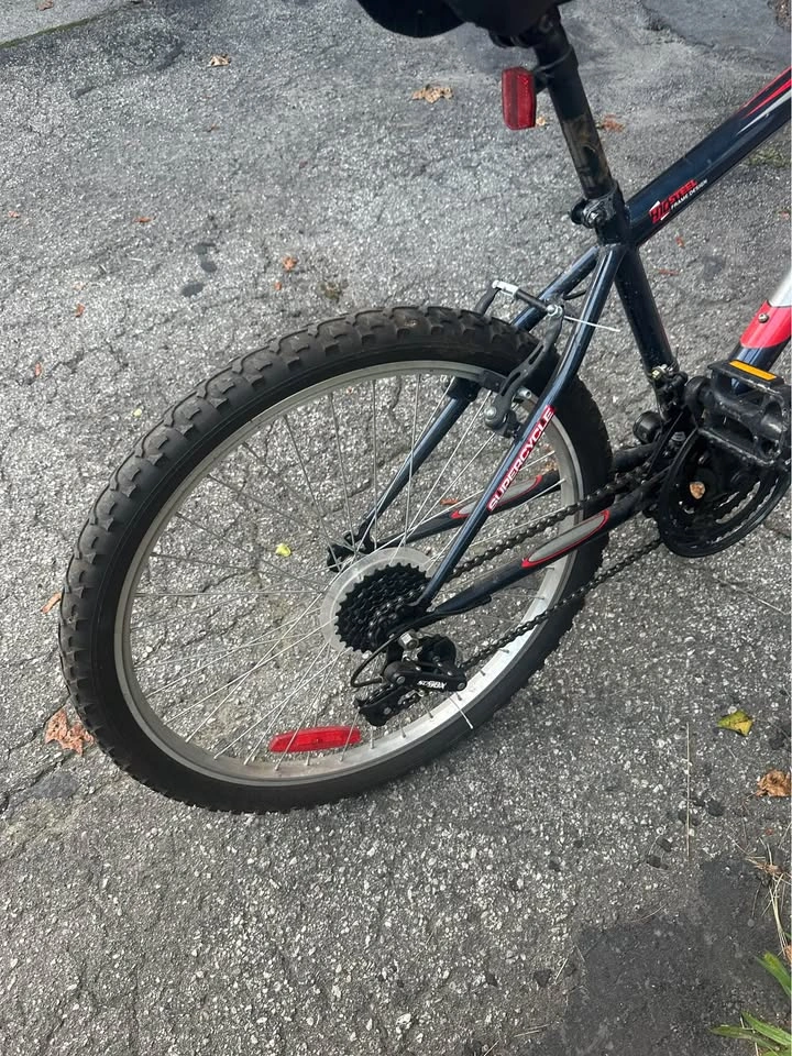 Supercycle SC1800 24” Youth Mountain Bike – Excellent Condition - photo 4