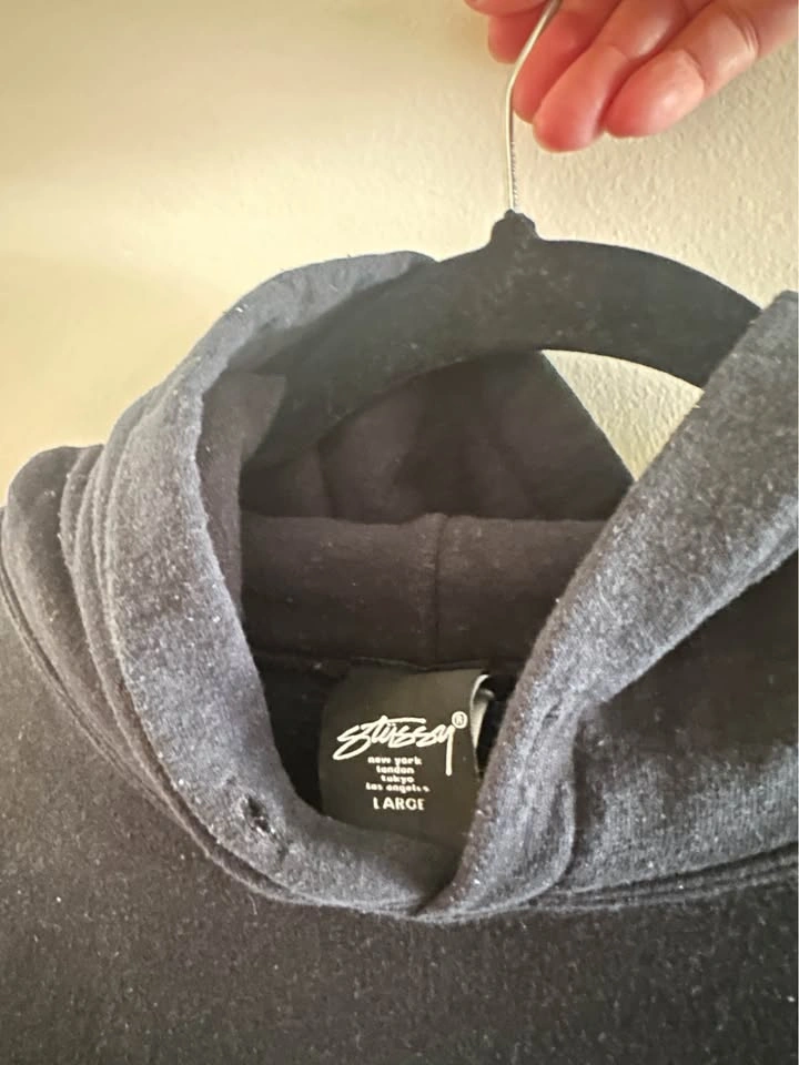 Stüssy Roots Reggae Graphic Hoodie – Black – Size L - photo 4