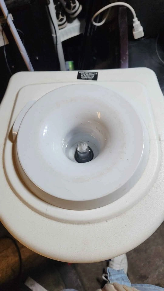 water dispenser - photo 3