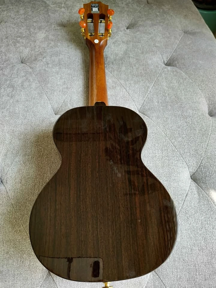 Enya EUT-S1 All Solid Spruce and Rosewood Ukulele - photo 3