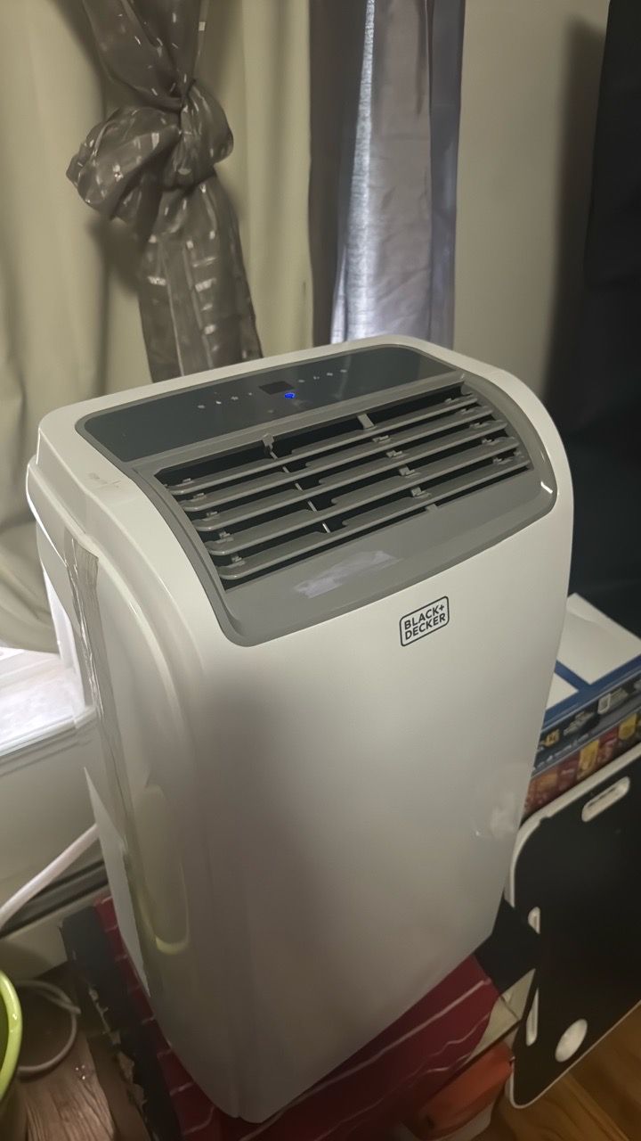 Air Conditioner w/ Heat, Cooling, Fan and Dehumidifier - photo 2