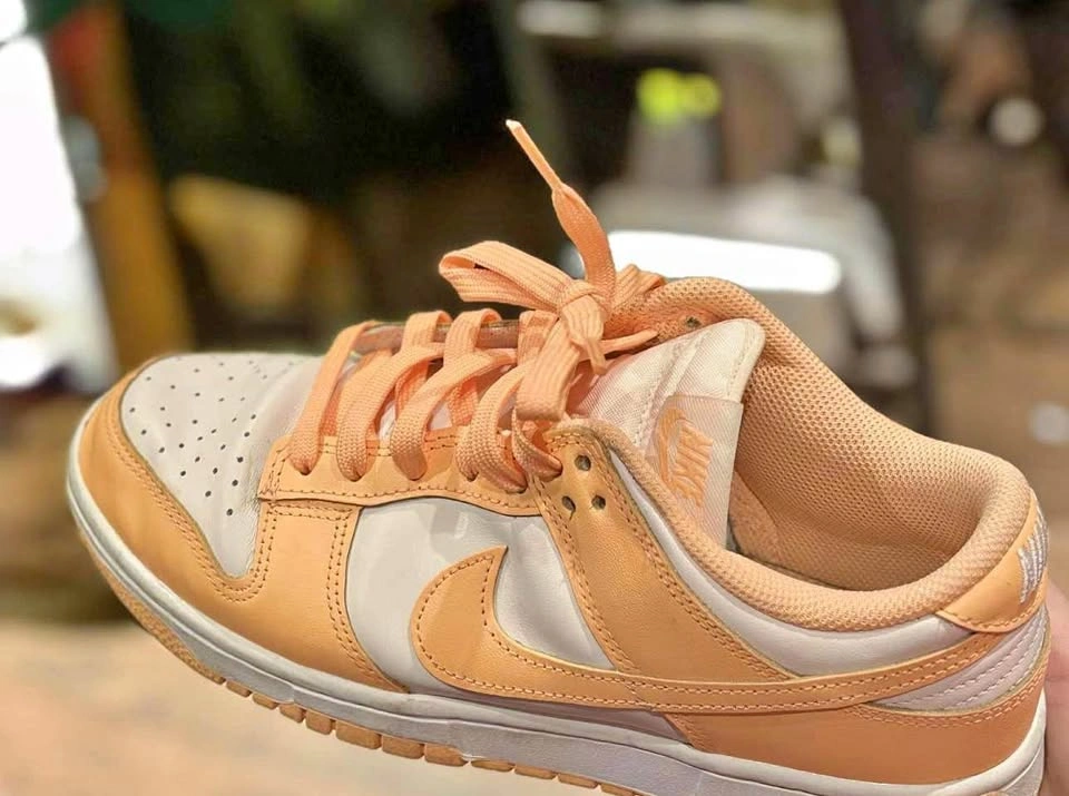 Nike (dunks)
