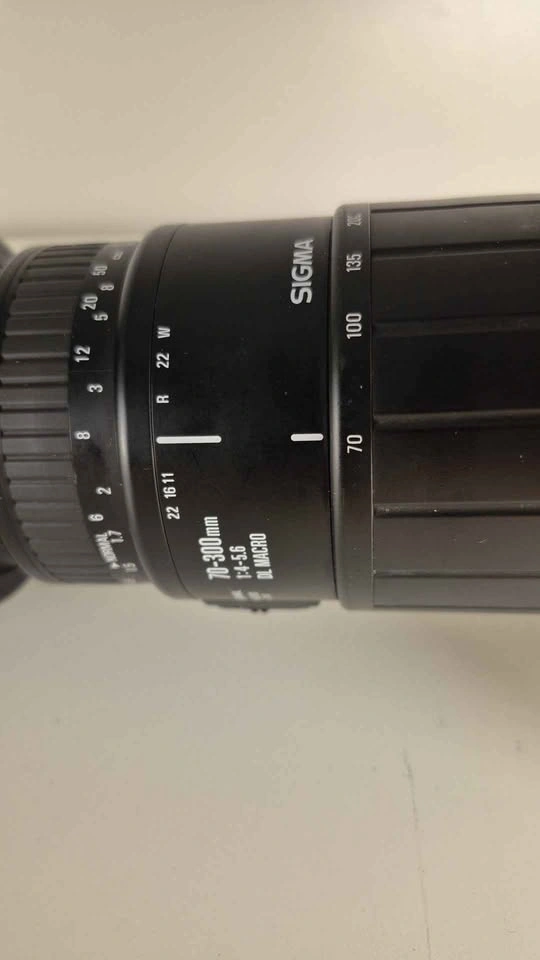 Canon EOS Rebel XS Film Camera Bundle with Sigma 70-300mm Lens - photo 3