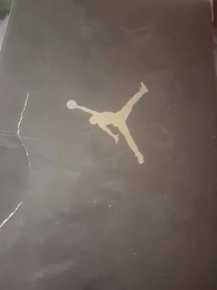 Girls nike air jordan fusion 9 pink and white 4.5 - photo 2