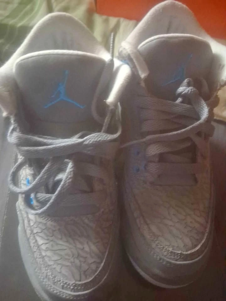 Nike Girls Air Jordan 3 Retro Size 4.5Y