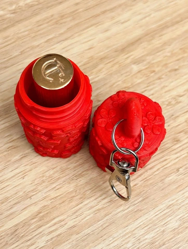 3D Printed Lipstick Holder Keychain – Floral Design - photo 4