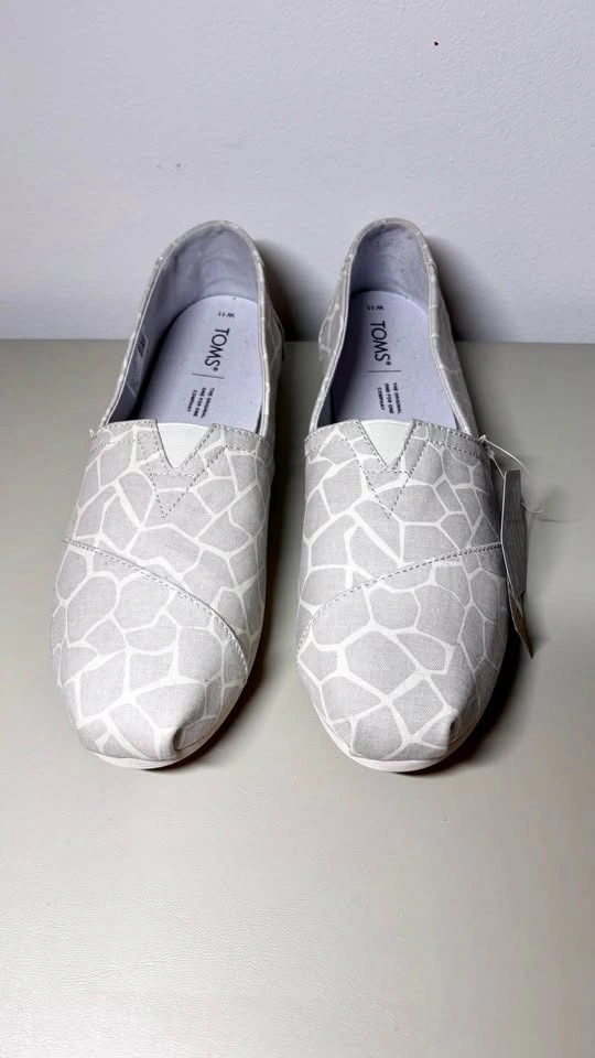 New TOM's Shoes Size 10.5 Women's - photo 2