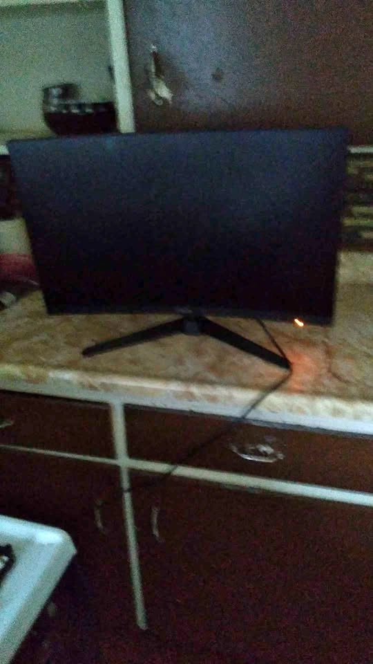 Asus curved monitor half broken screen