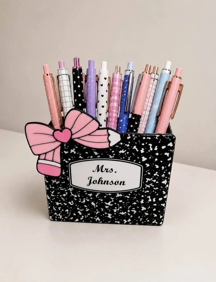 Personalized Teacher Pen Holder – Custom Name - photo 2