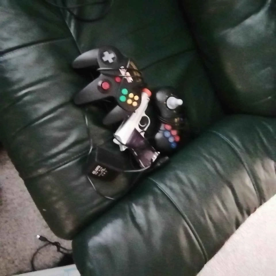 Controllers - N64, PS1, PS2, PS3, Xbox, Xbox 360, Wii, GameCube, - photo 4