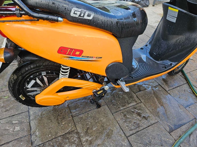 Gio Italia eMoped, eBike, eScooter, with Charger, No battery - photo 4