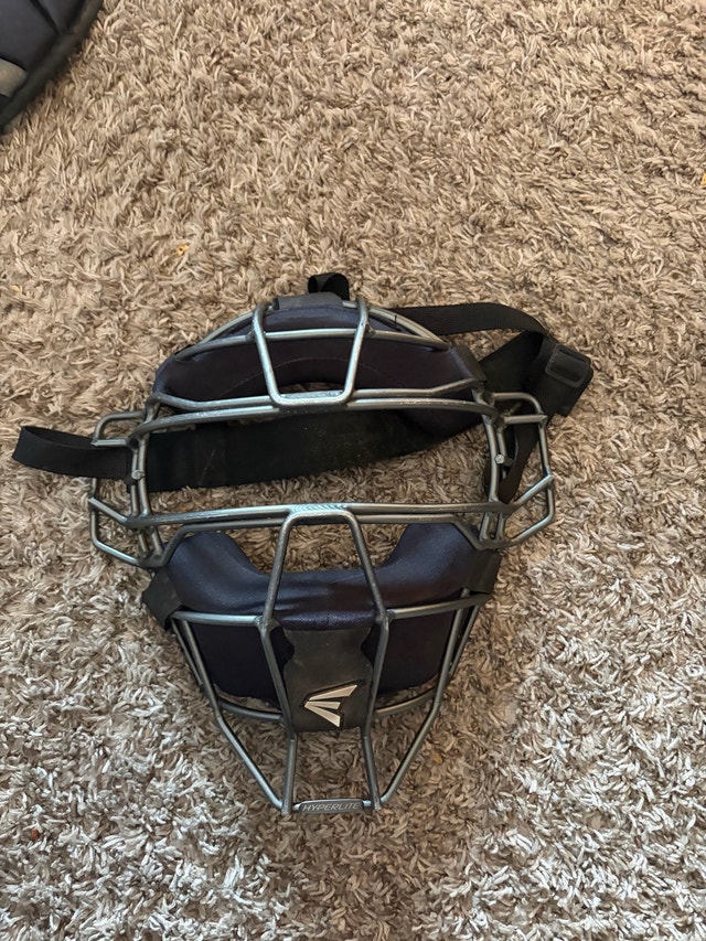 Easton Hyperlite Catching Mask