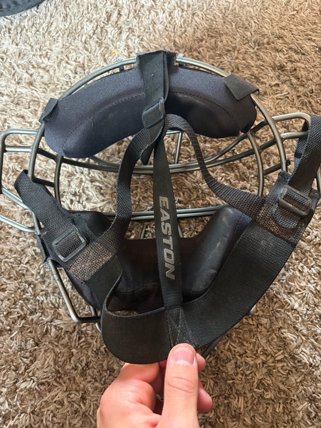 Easton Hyperlite Catching Mask - photo 3